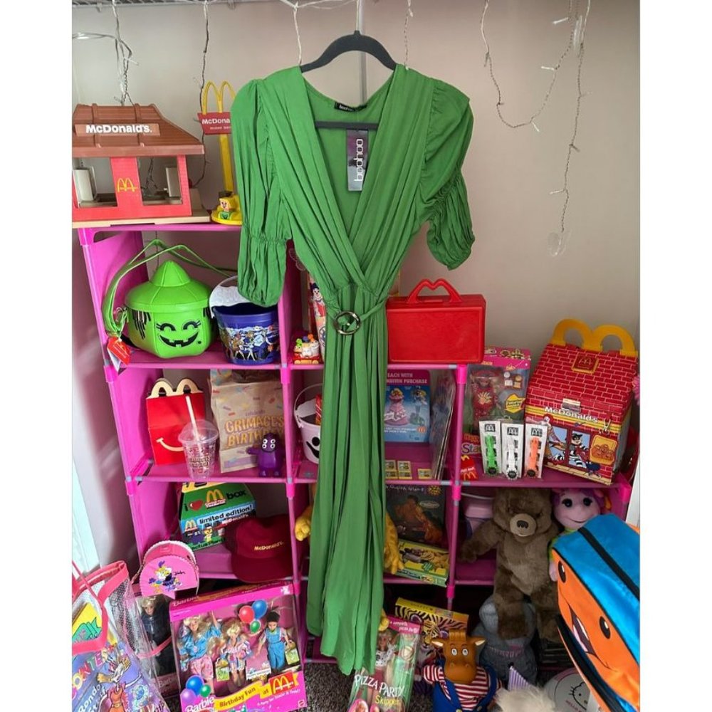 BOOHOO GREEN PUFF SLEEVE‎ MAXI DRESS- SIZE 6